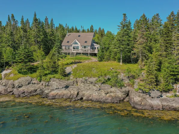 557 Yoho Head Road, Machiasport, ME 04655