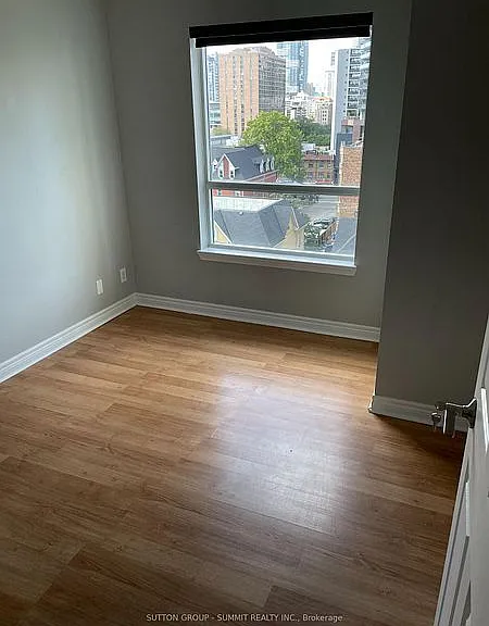 225 Wellesley St E #805 — Photo 27