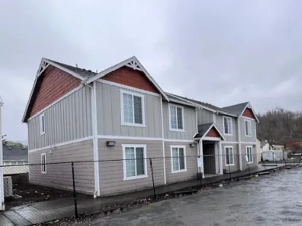 110 Washington Ave S APT A, Eatonville, WA 98328