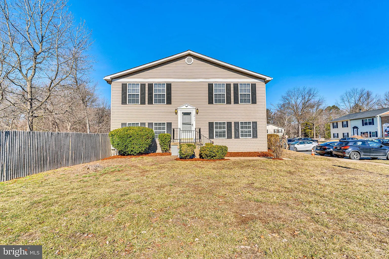 1011 Dorset Dr photo 1