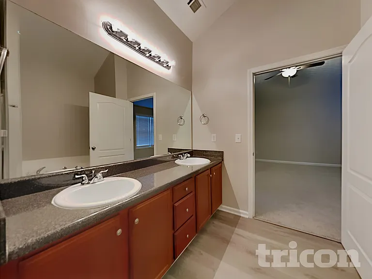 8132 Brookbend Dr — Photo 12