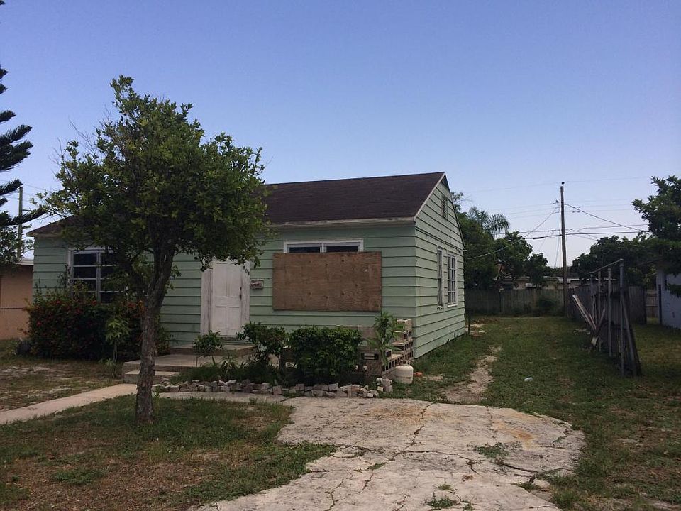 1st image of 808 Hansen St
