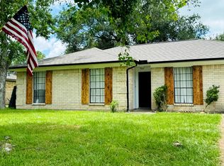 3318 Schroeder Ave, Needville, TX 77461