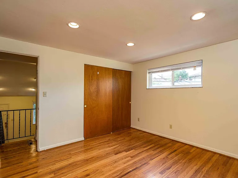 77 W Northwood Ave — Photo 22