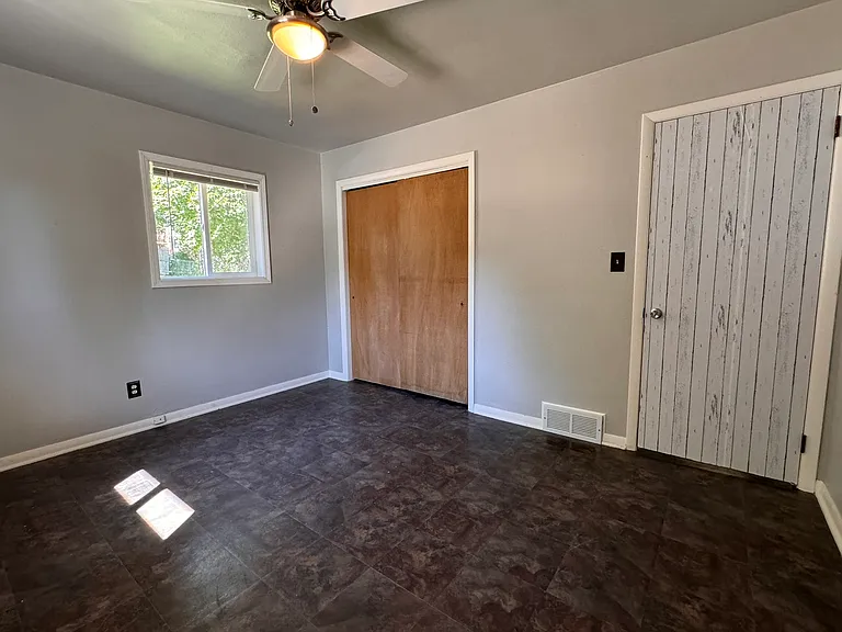 730 Medford Dr #2 — Photo 7