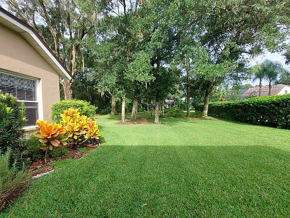 3rd image of 12530 Riverglen Dr