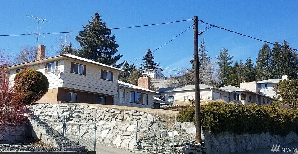 2nd image of 505 N Birch St