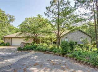 2209 Woodland Ln, Tahlequah, OK 74464