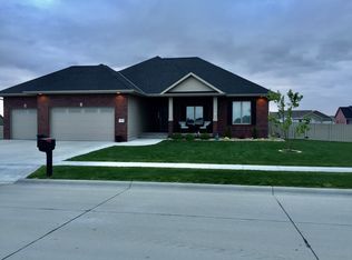5809 Avenue I, Kearney, NE 68847