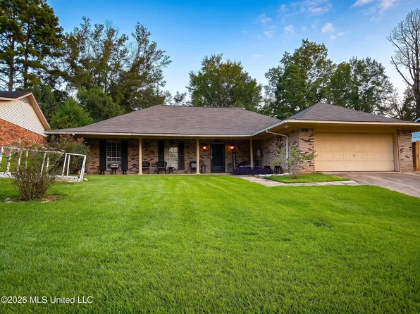5409 Brookhollow Dr, Jackson, MS 39212