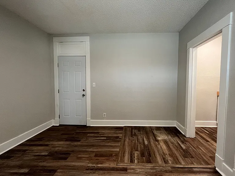 1010 W Boone Ave — Photo 33
