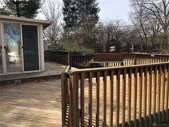 3rd image of 5937 Deanmont Pl