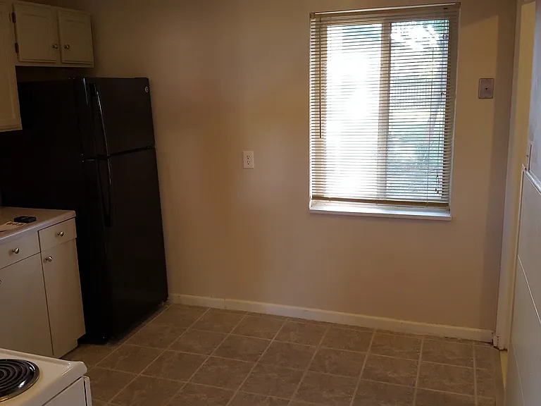 3827 Kingswood Dr — Photo 13