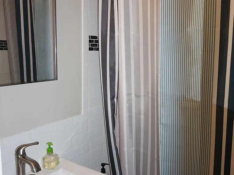 1065 Selby Apartments — Photo 52