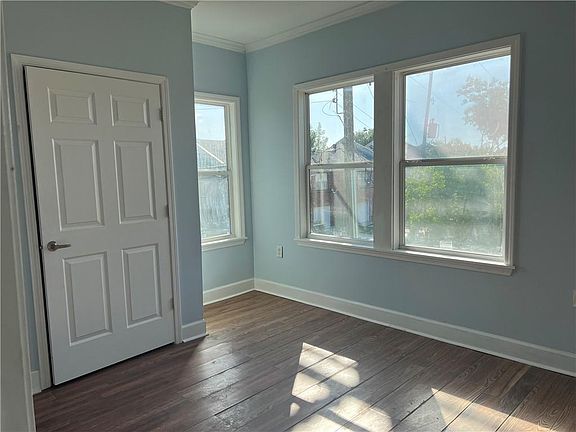 4th image of 8200-02 Edinburgh St
