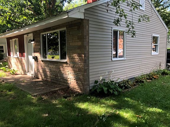 2nd image of 229 Coolidge Ave E