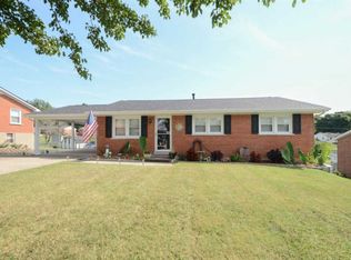 413 Hume Dr, Paris, KY 40361