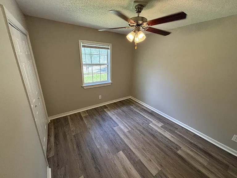 2059 Hillsborough St — Photo 8