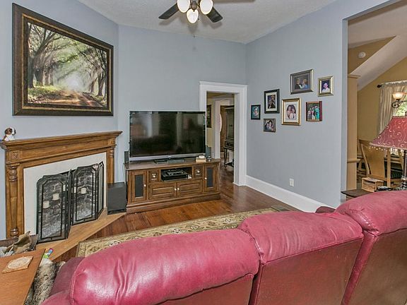 5th image of 1835 N Laura St