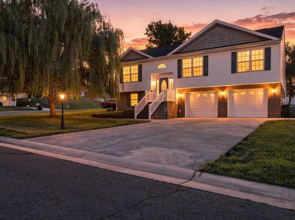 914 Ritchie Blvd, Staunton, VA 24401