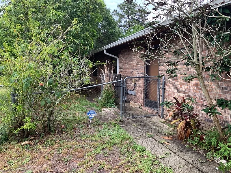 3 bed, 2.0 bath, 1501 sqft, $1,850 — Photo 4
