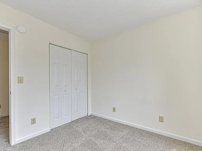 3640 Huyton Ct — Photo 28