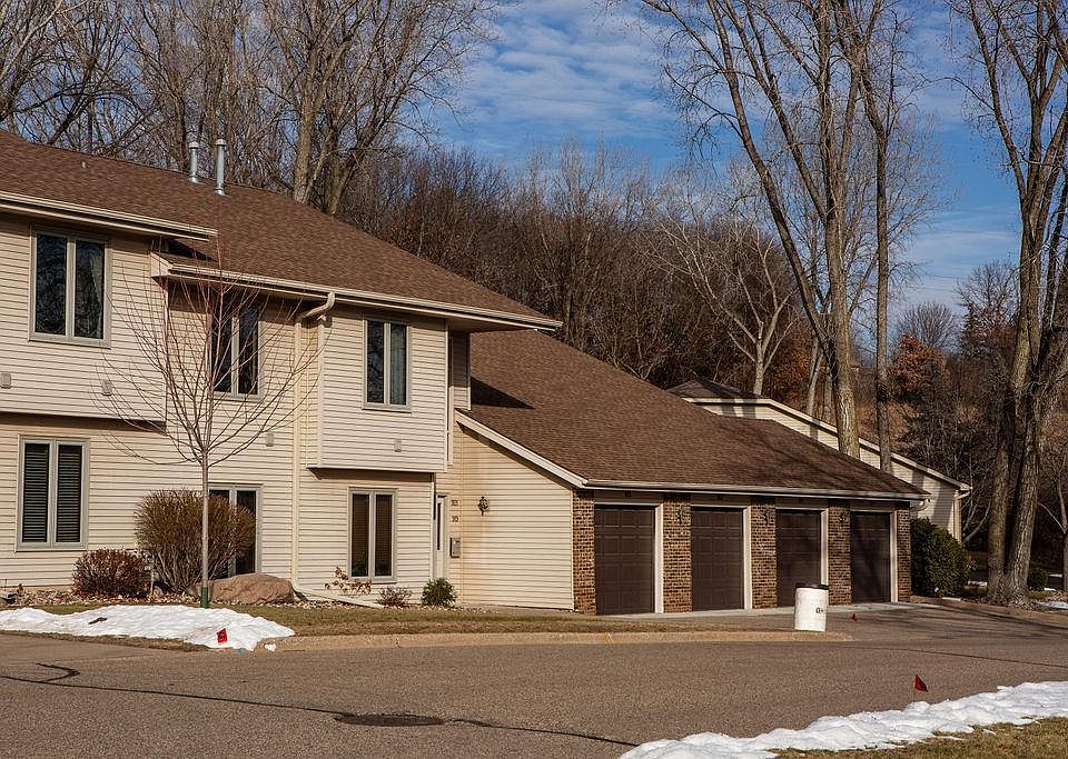 1st image of 921 Oakwood Heights Cir #8