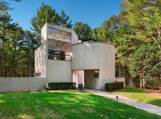 19 NW Landing Rd, East Hampton, NY 11937