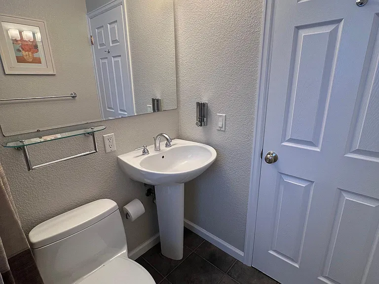 2560 Yarrow Ct — Photo 16