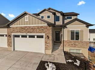 512 W Deer Meadow Dr, Saratoga Springs, UT 84045