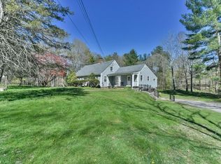 12 Orchard Rd, Sturbridge, MA 01566