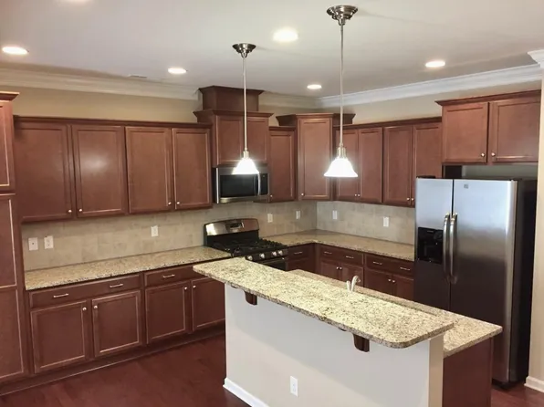 2124 Junewood Ln, Morrisville, NC 27560