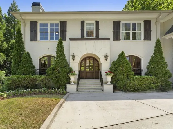 1110 Dawn View Ln NW, Atlanta, GA 30327