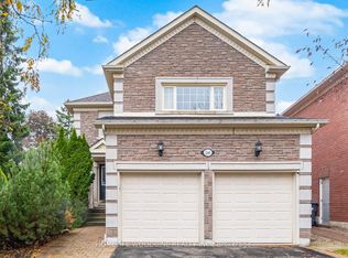 2546 Burnford Trl N, Mississauga, ON L5M 5E3