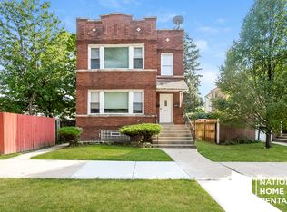 4319 W Roscoe St #2, Chicago, IL 60641
