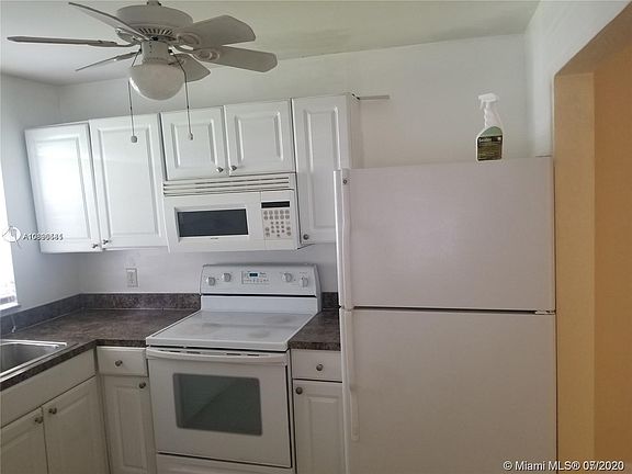 4th image of 1701 NW 46th Ave #208