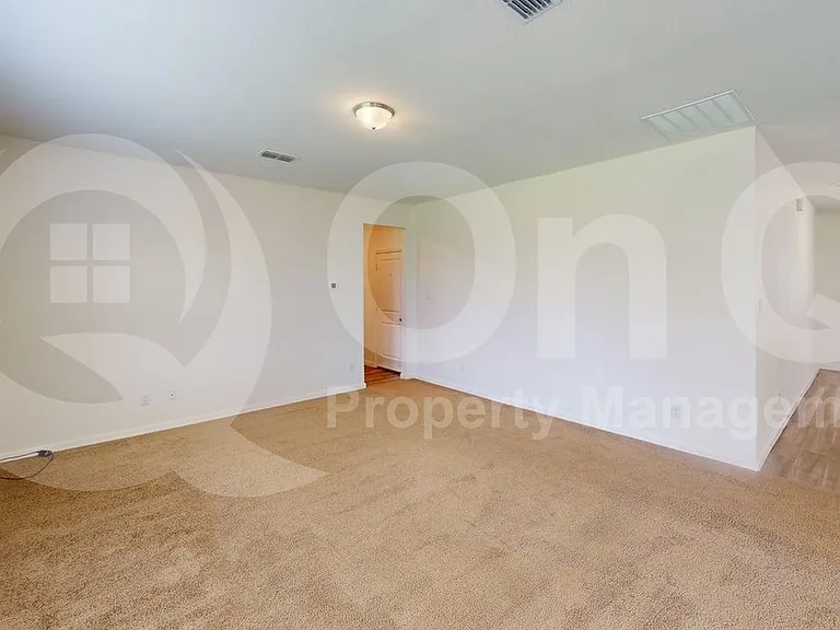 708 Bois D Arc Ln — Photo 6