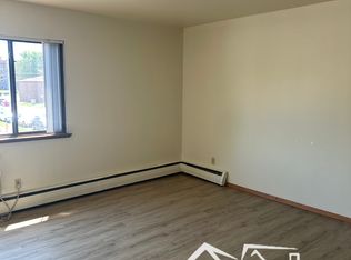 318 S Church St #201, Neenah, WI 54956