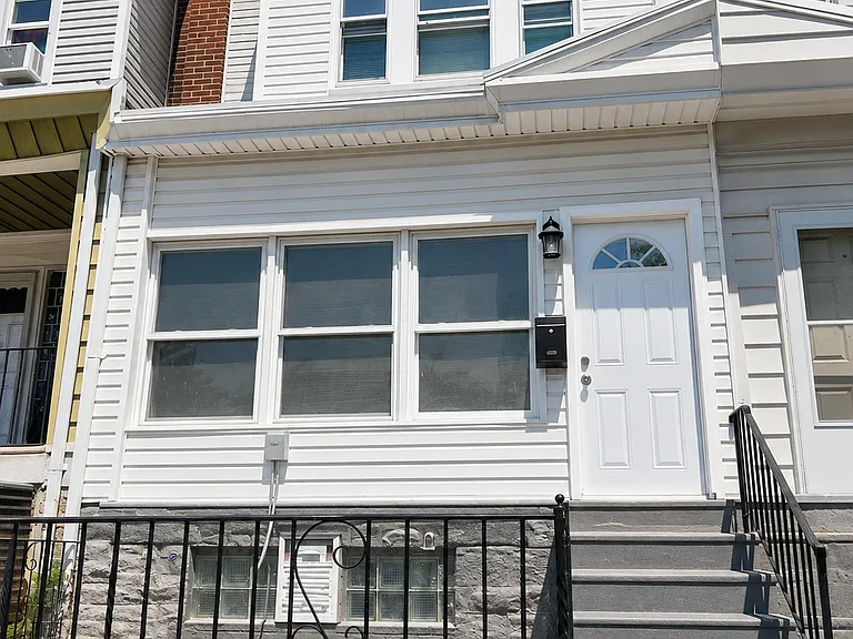 4011 Gilham St — Photo 24