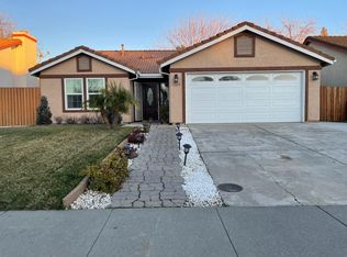 1369 Somerset Dr, West Sacramento, CA 95605