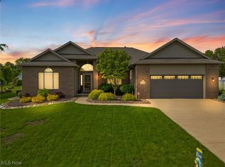 13596 Glenbrook Dr, Strongsville, OH 44136