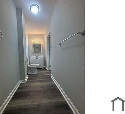 5th image of 1031 Smithton Ave