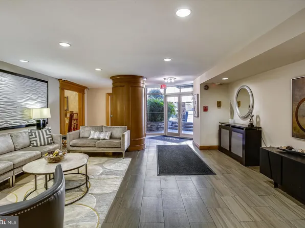 3900 Tunlaw Rd NW APT 118, Washington, DC 20007