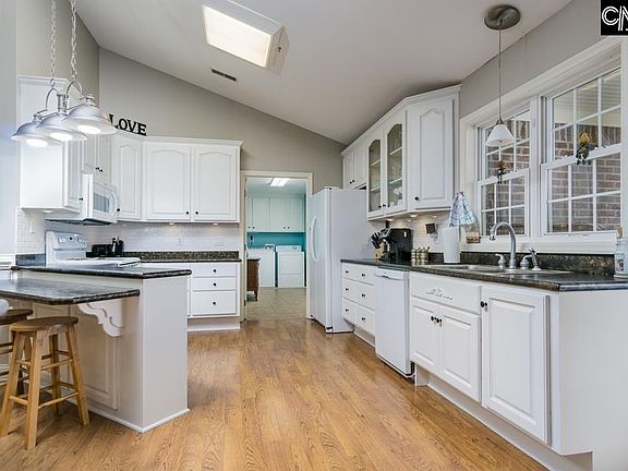 4th image of 500 Calcutta Dr