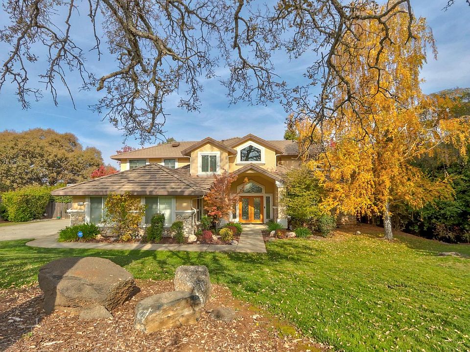 2nd image of 3613 Foxmore Ln