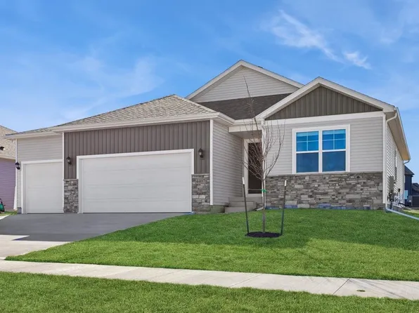 354 Cormorant Dr, Norwalk, IA 50211