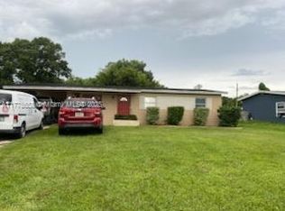 2504 3rd St SW, Vero Beach, FL 32962