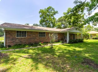 3945 Bessent Rd, Jacksonville, FL 32218