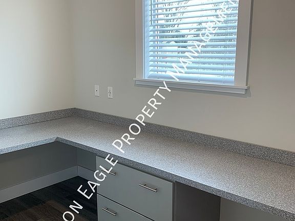 5th image of 523 Borah Ave W #4