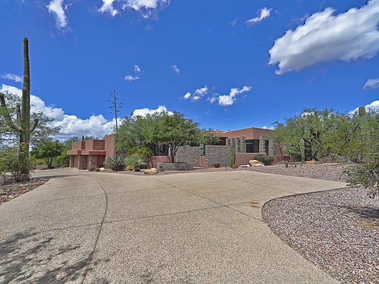 3835 N Whiptail Wash Pl — Photo 56